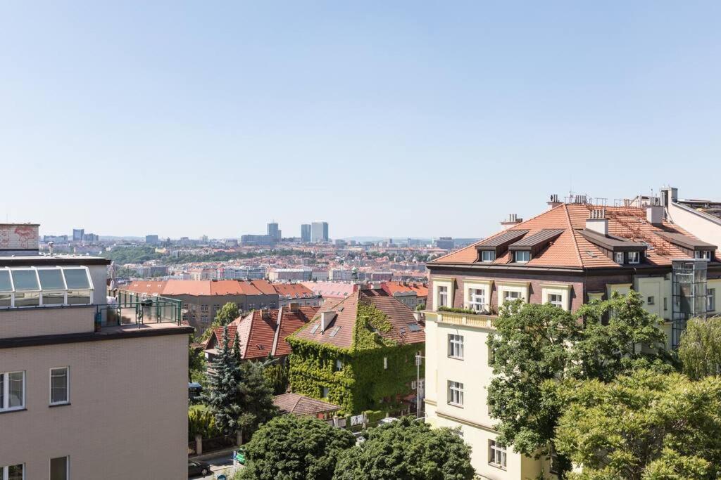 Jt'S Apartments Korunni Str. Praga Esterno foto